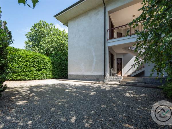 Una Casa con giardino dalle ottime potenzialità!