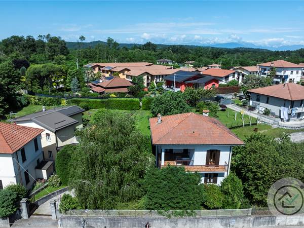 Una Casa con giardino dalle ottime potenzialità!