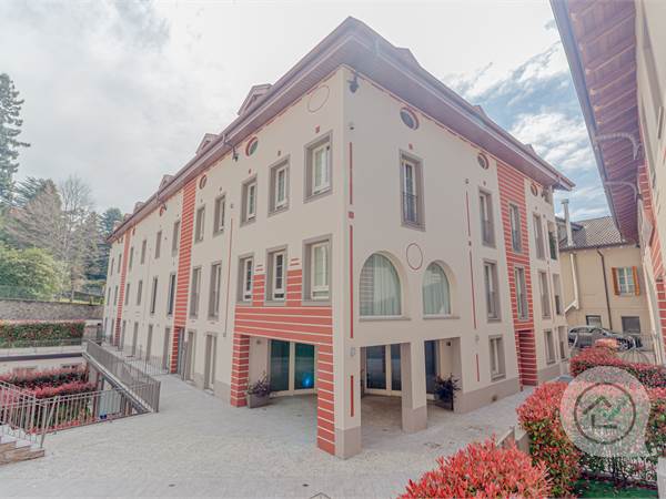2 bedroom apartment for sale in Varese