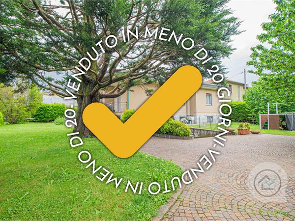 Villa for sale in Varese