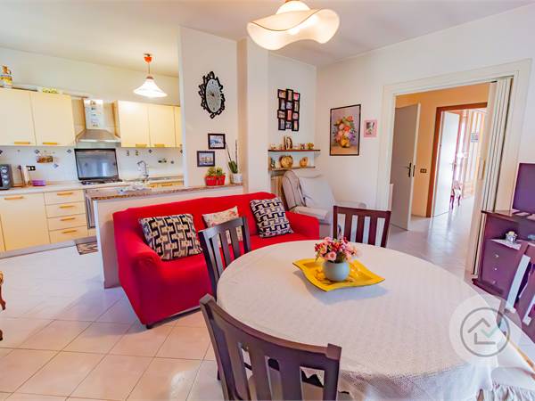 Farmhouse for sale in Cazzago Brabbia